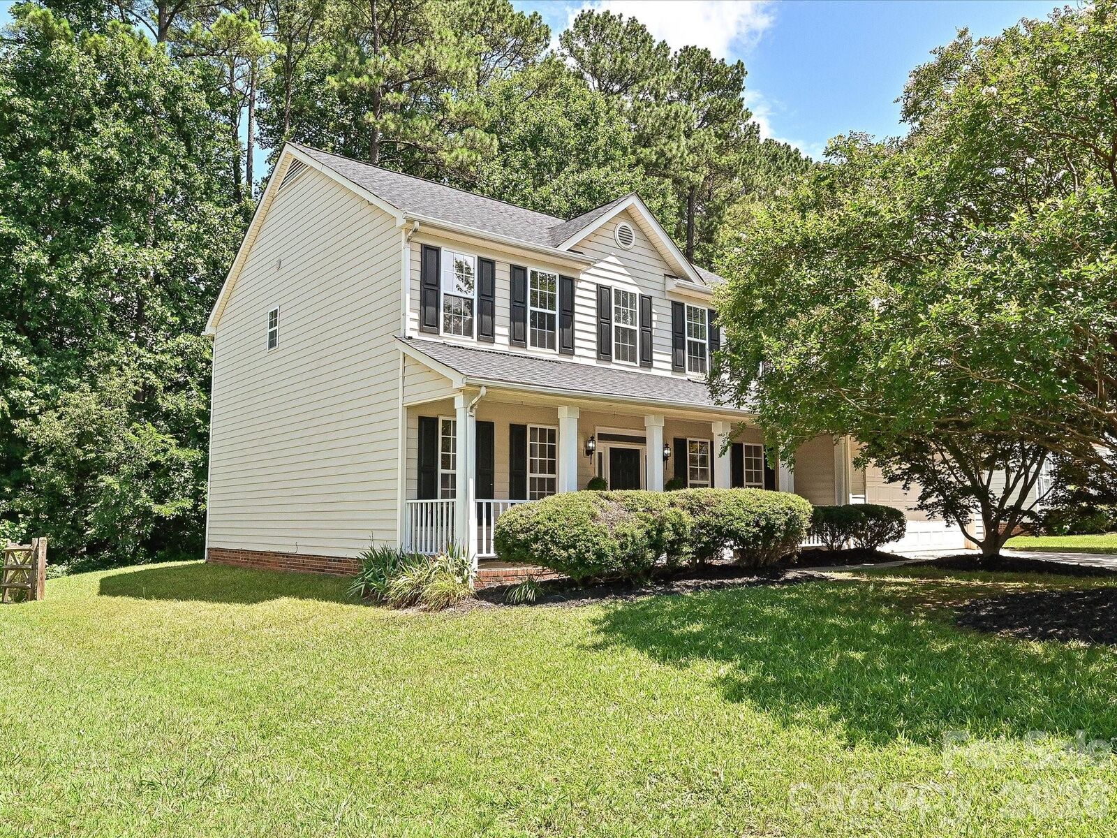 Property Photo:  6719 Reedy Creek Road  NC 28215 