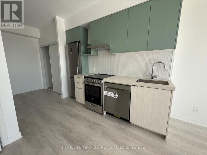 Property Photo:  6 Flavelle Trail 617  ON L4L 1V8 