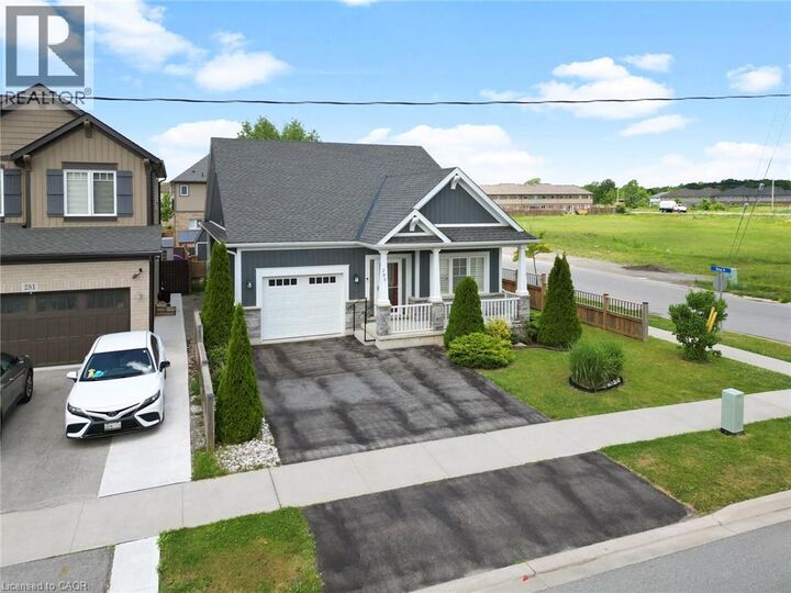 Property Photo:  285 South Pelham Road  ON L3C 0E6 