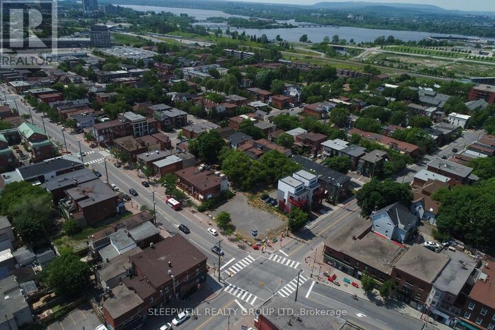 Property Photo:  290 Booth Street  ON K1R 7J7 