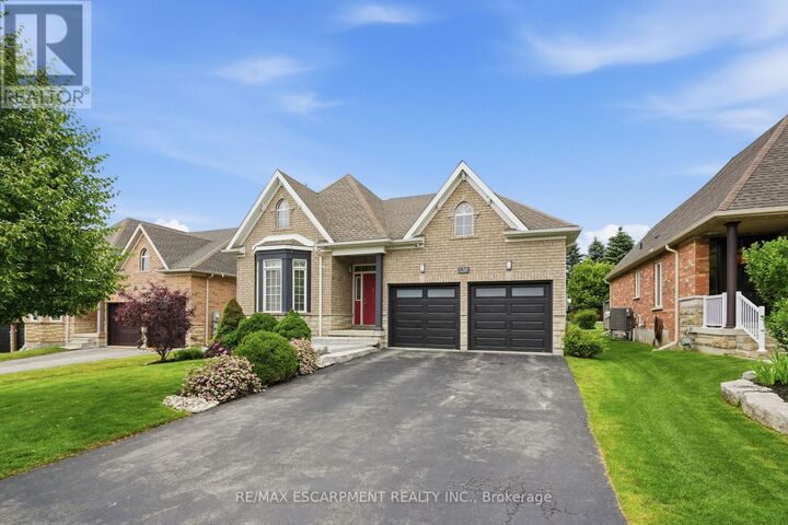 Property Photo:  130 Aberfoyle Mill Crescent  ON N0B 2H0 