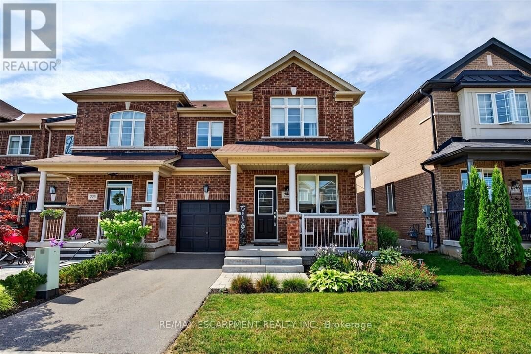 Property Photo:  225 Skinner Road South  ON L0R 2H1 