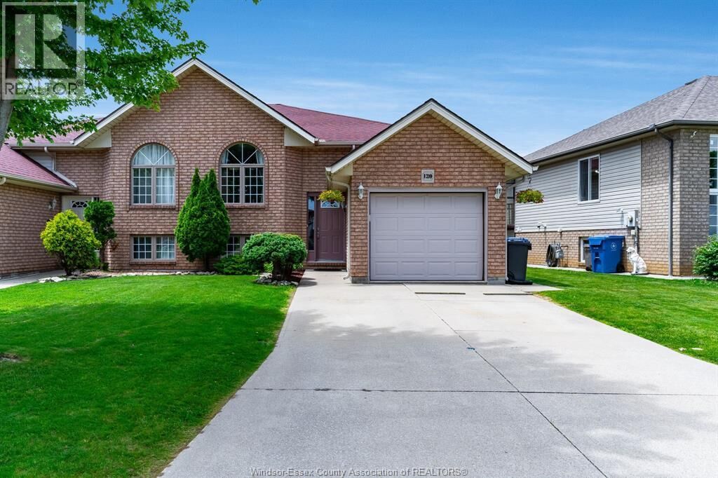 Photo de la propriété:  130 Sturgeon Meadows Avenue  ON N8H 5L1 