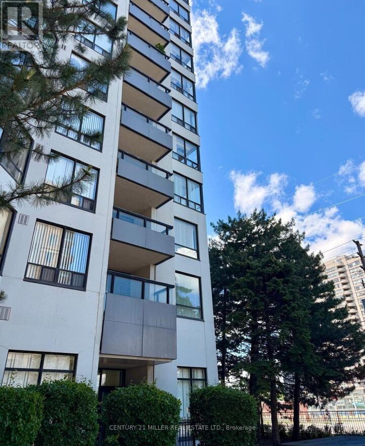 Property Photo:  7 Bishop Avenue 408  ON M2M 4J4 