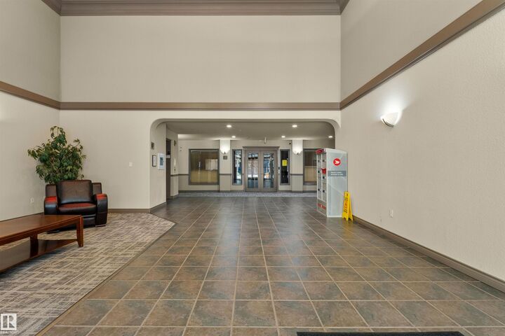 Property Photo:  279 Suder Greens Drive NW 414  AB T5T 6X6 