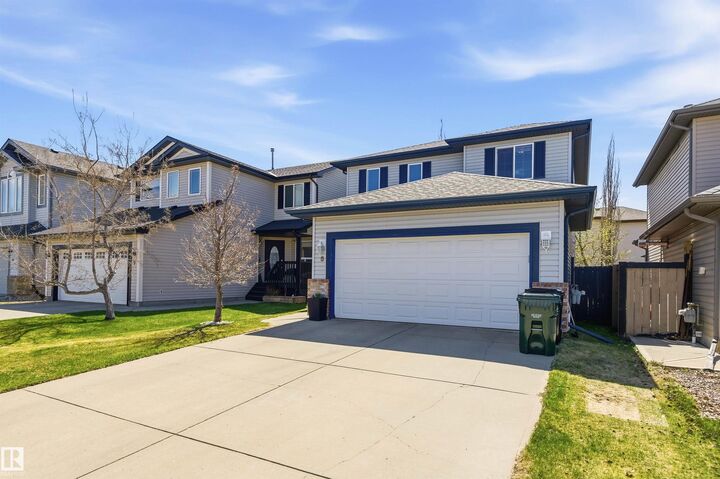 Property Photo:  5 Foxboro Run  AB T8A 6M7 