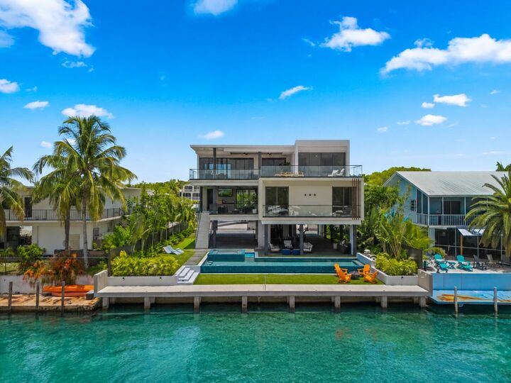 Property Photo:  16 S Exuma Road  FL 33037 