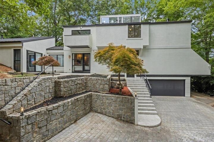 Property Photo: 2810 Northside Drive NW GA 30305
