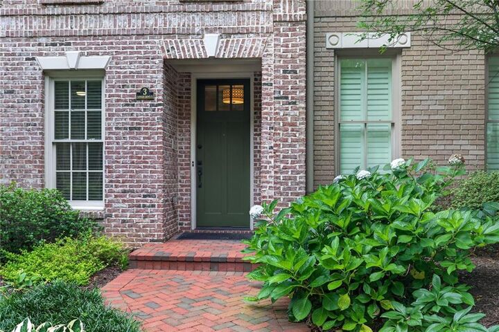 Property Photo:  3 Candler Grove Court  GA 30030 