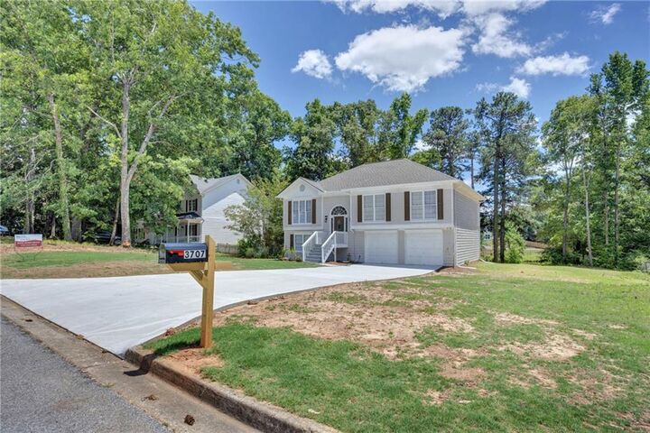 Property Photo:  3707 Jolane Terrace SE  GA 30094 