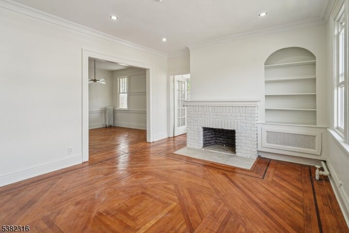 Property Photo:  80 Vassar Ave 1  NJ 07112 