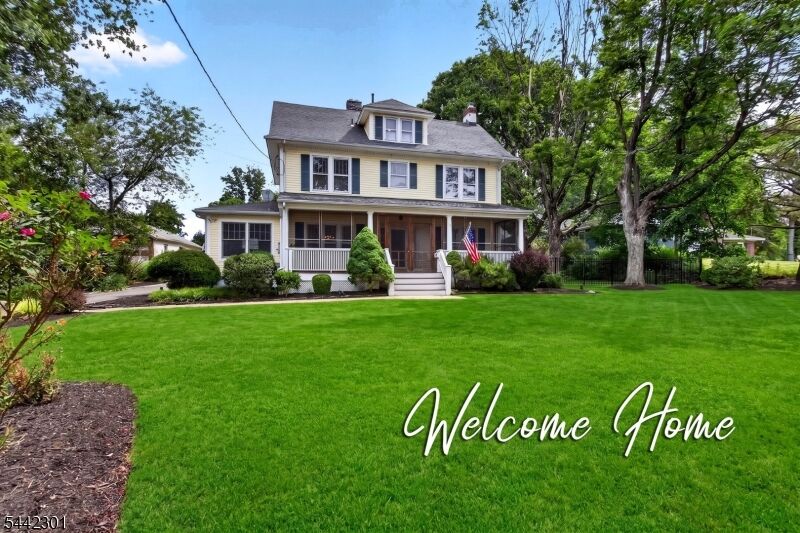 Property Photo:  2 Russell Rd  NJ 07023 