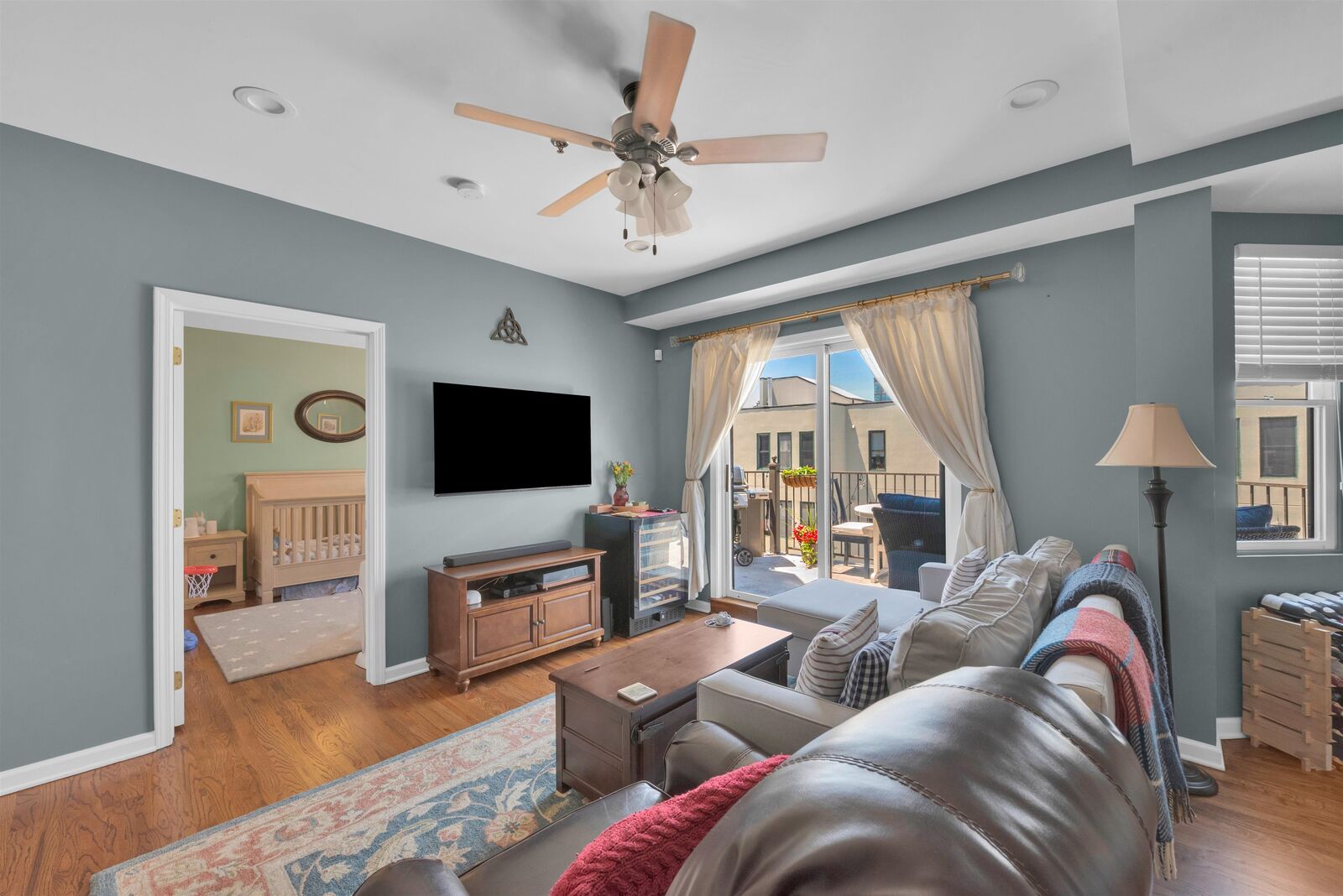 Property Photo:  920 Jefferson St 604  NJ 07030 