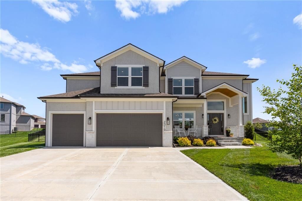 Property Photo:  2310 SW Serena Place  MO 64082 