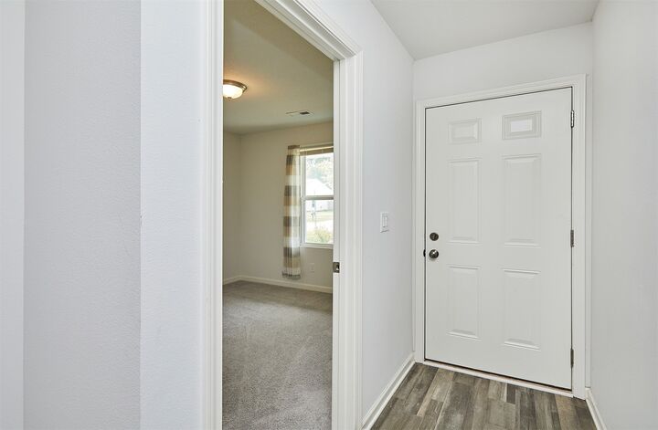 Property Photo:  2206 Sunflower Street  IA 50220 