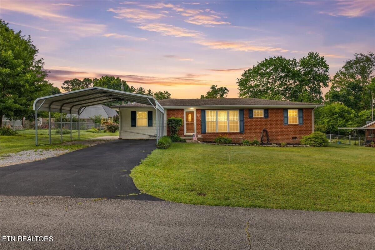 Property Photo:  1231 Morgan St  TN 37303 