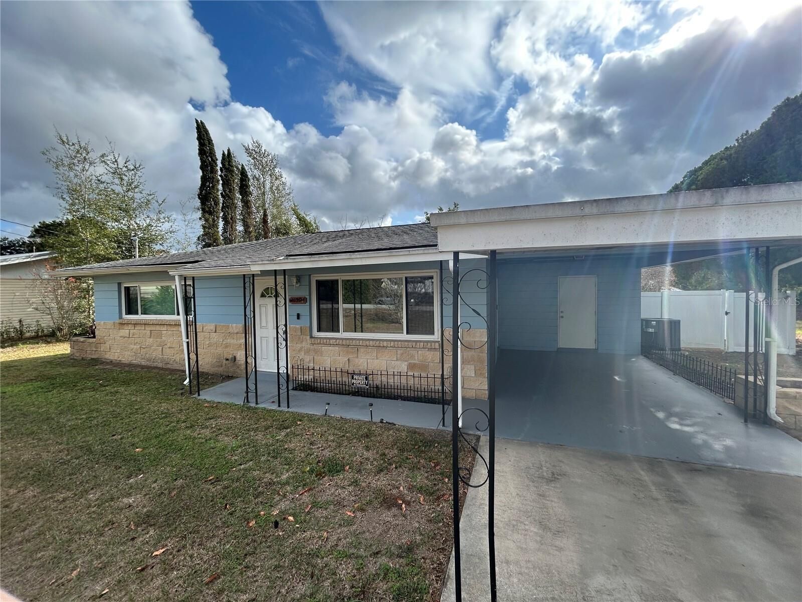 Property Photo: 21570 SW Raintree Streets FL 34431
