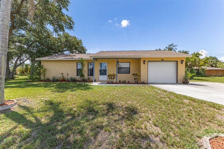Property Photo:  1390 Tripoli Street  FL 34286 