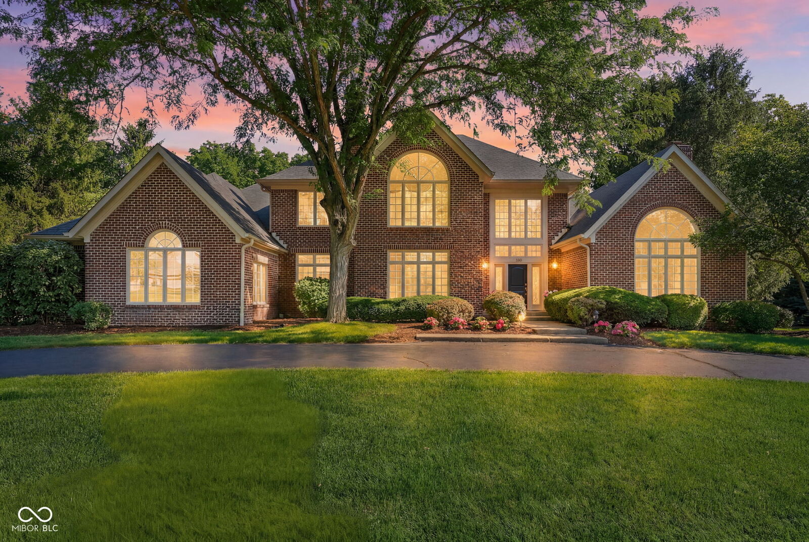 Property Photo:  824 Wedgewood Lane  IN 46033 