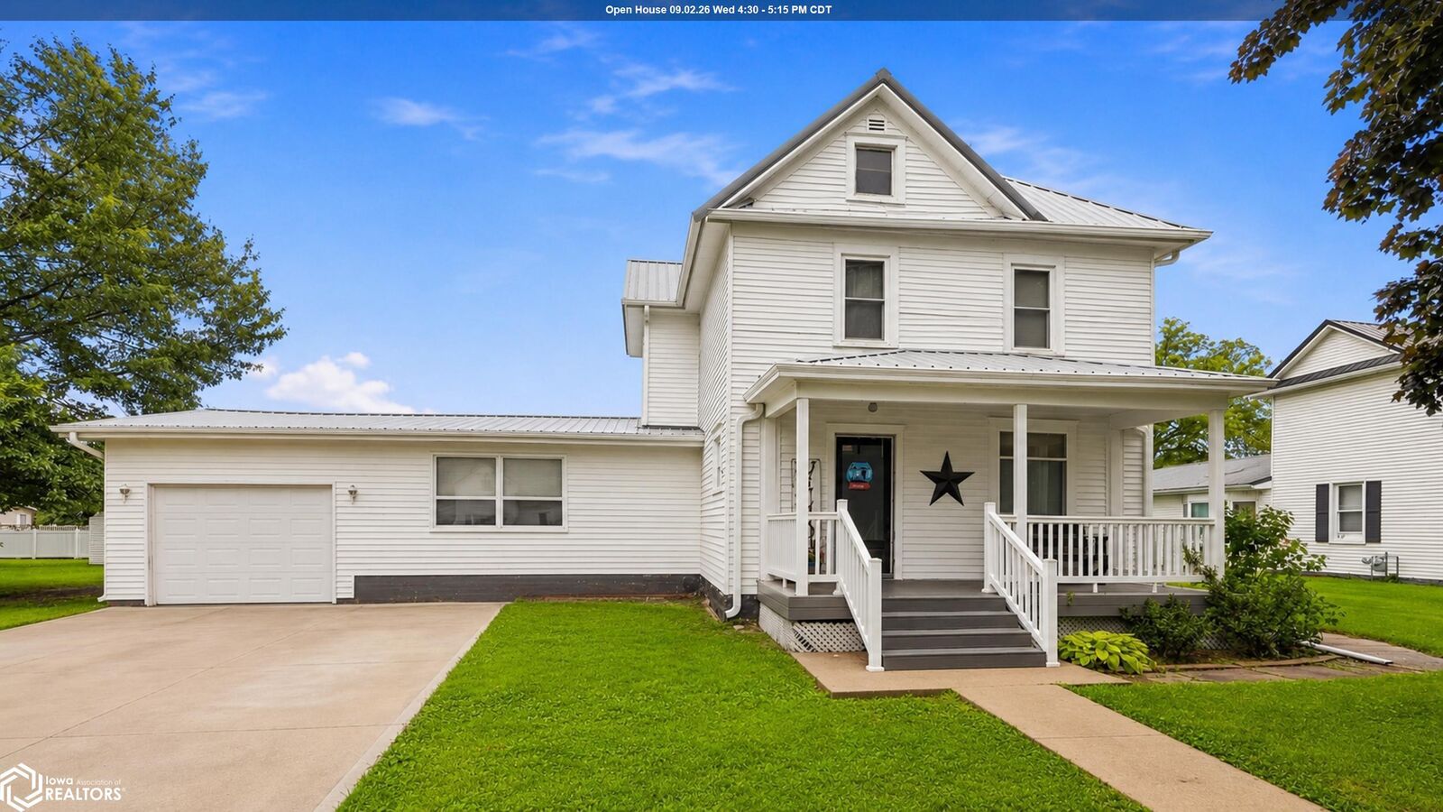 Property Photo:  1115 Main Street  IA 52637 