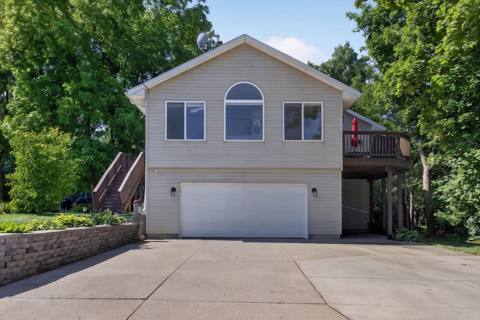 Property Photo:  11947 Bunday Drive  MI 49249 