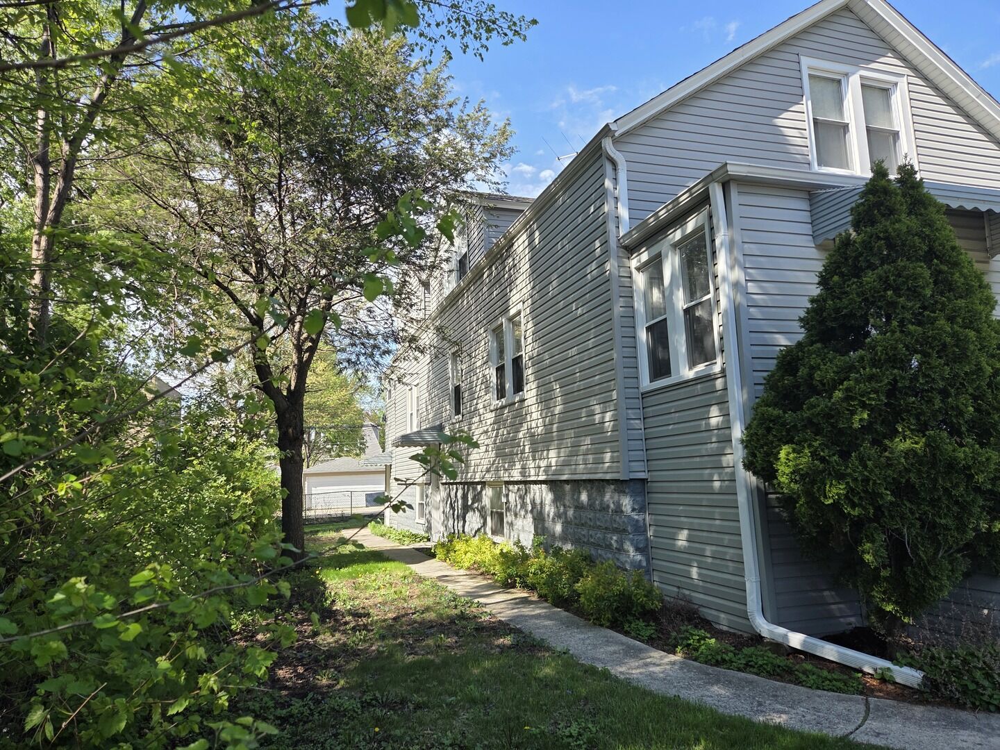 Property Photo:  5484 W Gettysburg Street  IL 60630 