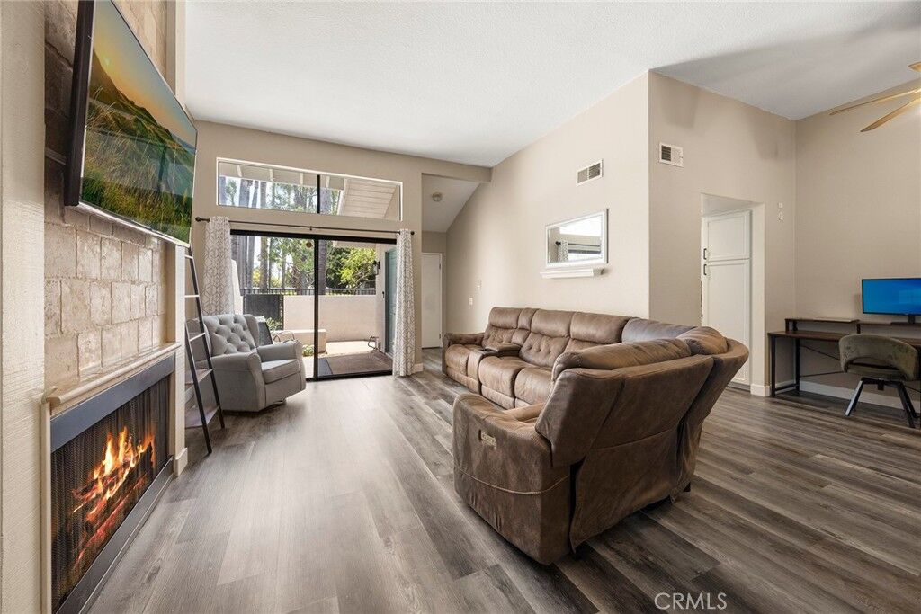 Property Photo:  1544 Wavertree  CA 92831 