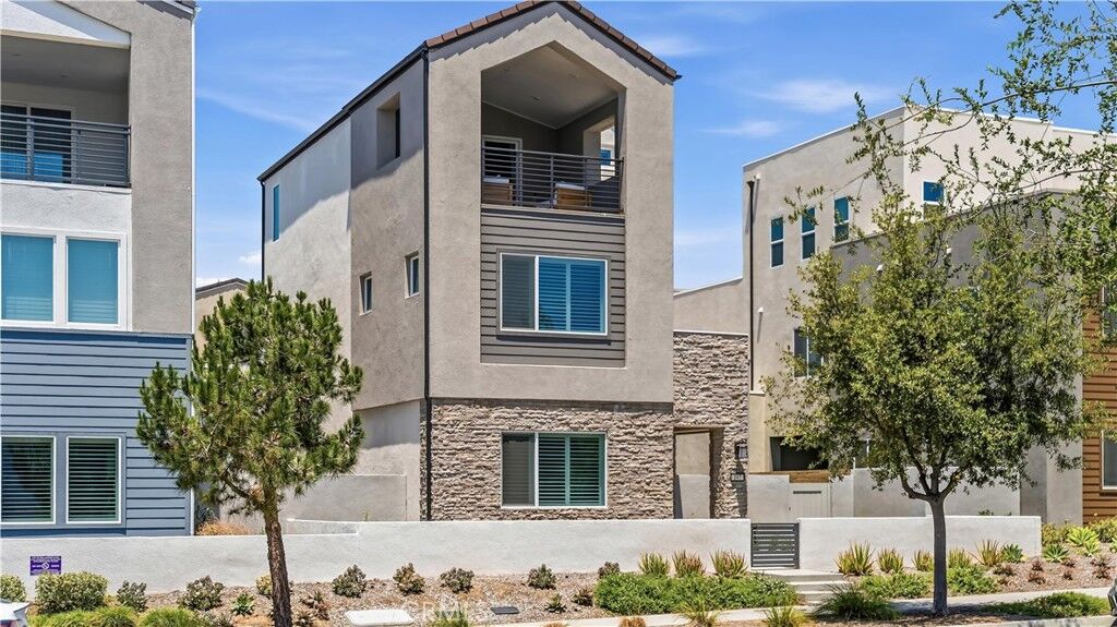 Property Photo: 197 Merit CA 92618