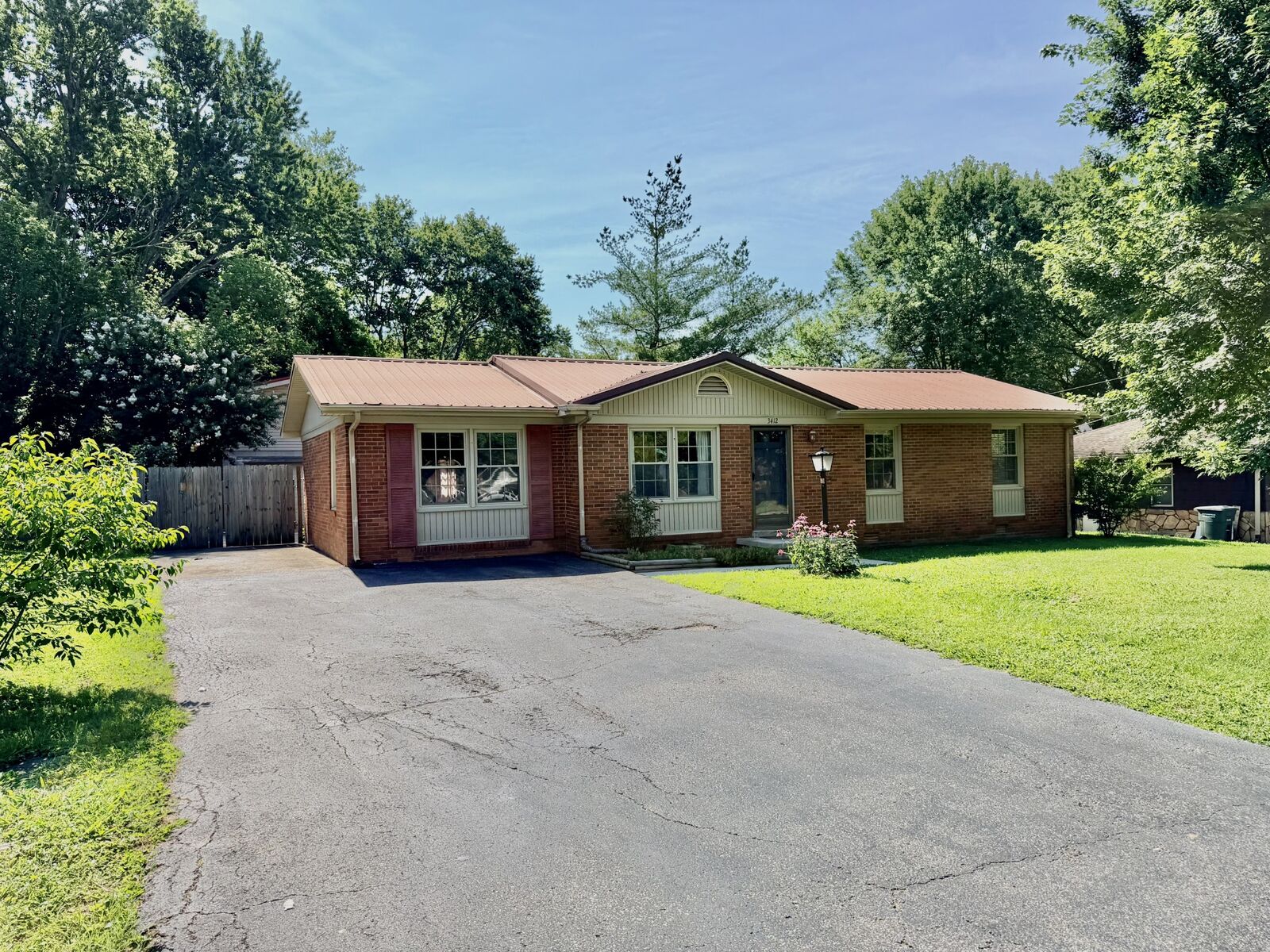 Property Photo:  3412 Greenwood Dr  KY 42240 