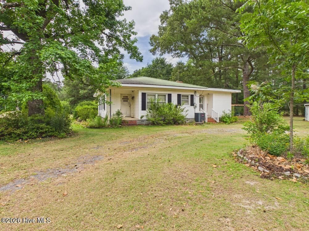 Property Photo:  152 Hotel Street  NC 27281 