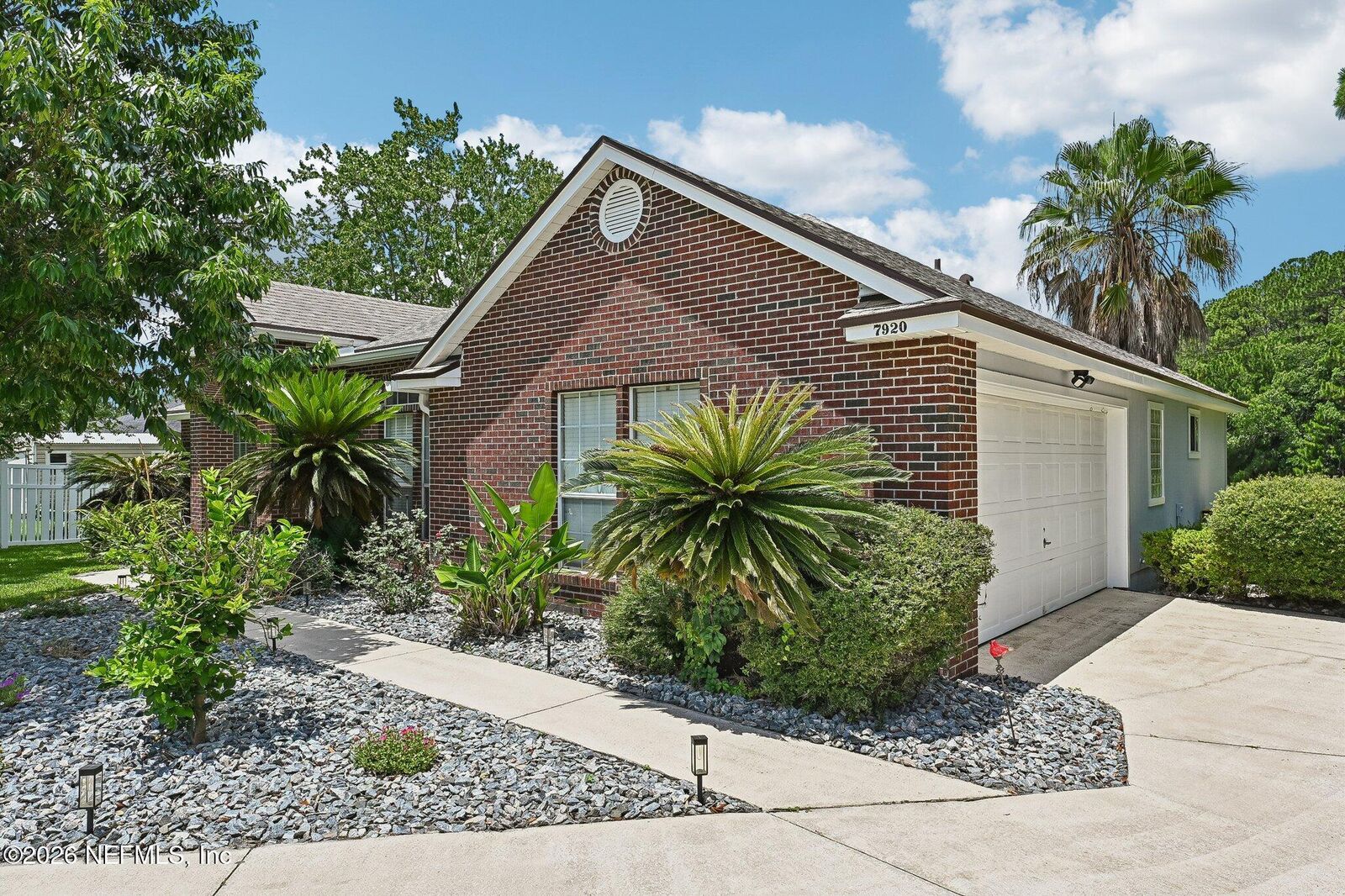 Property Photo: 7920 Vivera Court FL 32244