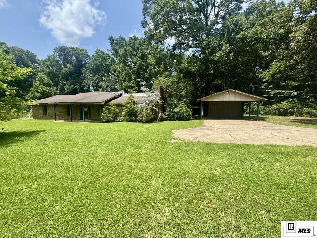 Property Photo:  6217 Chris Road  LA 71220 