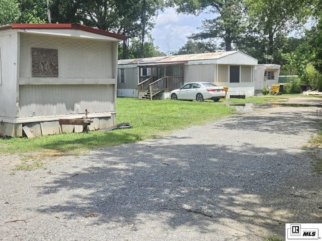 Property Photo: 231 Bawcom Street LA 71292