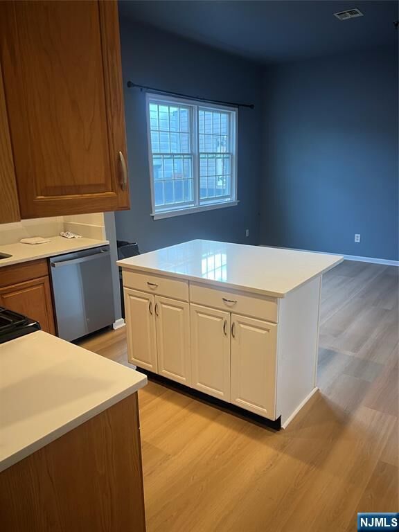 Property Photo:  250 Park Avenue 2  NJ 07073 