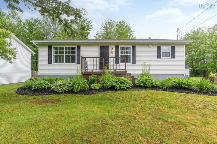 Property Photo:  33 Ladyslipper Drive  NS B0P 1J0 