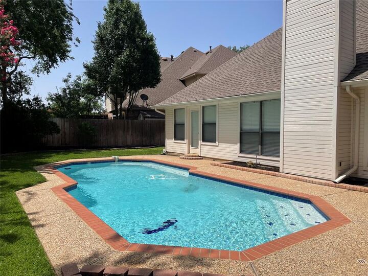 Property Photo:  2144 Brownstone Court  TX 76051 