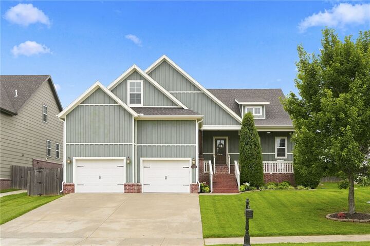 Property Photo:  1010 Charing Cross  AR 72718 