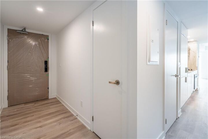 Property Photo:  370 Martha Street 309  ON L7R 0G9 