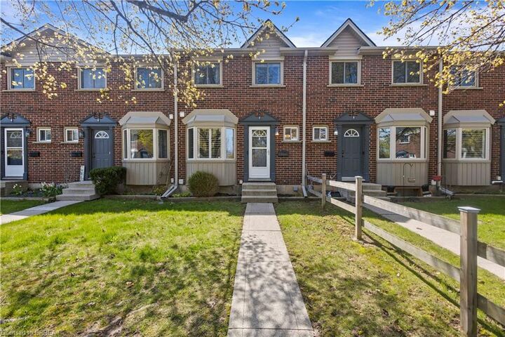 149 Brantwood Park Road F — photo 1