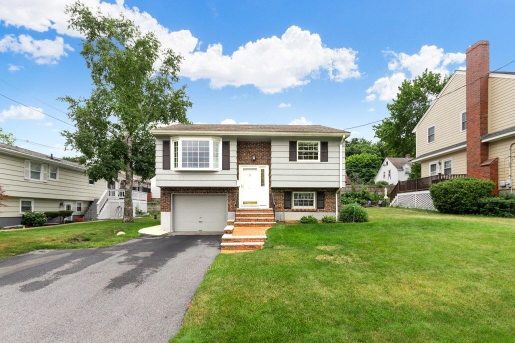 Property Photo:  4 Rossmore Rd  MA 01940 