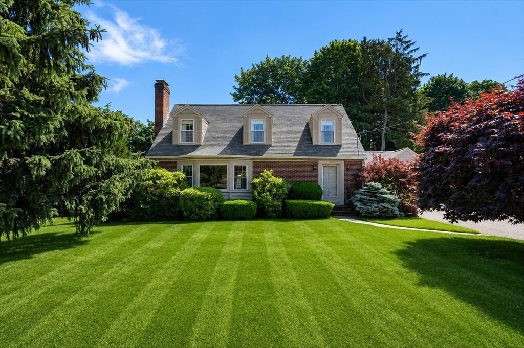Property Photo:  278 Common St  MA 02081 