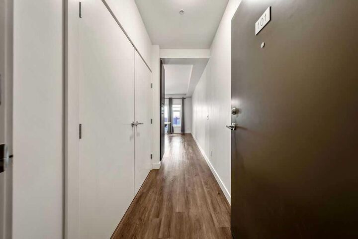 Property Photo:  1720 10 Street SW 101  AB T2T 3E8 