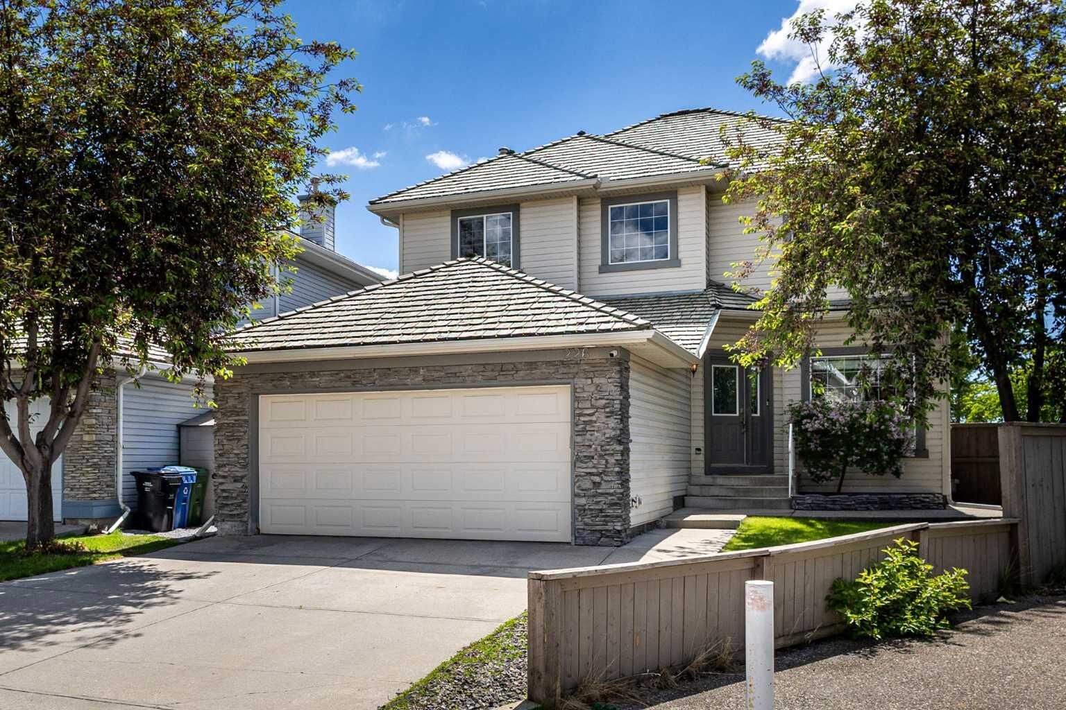 Property Photo: 226 Springbank Place SW AB T3H 3S4