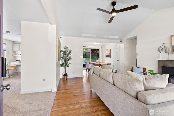 Property Photo: 15837 7th Avenue SW WA 98166