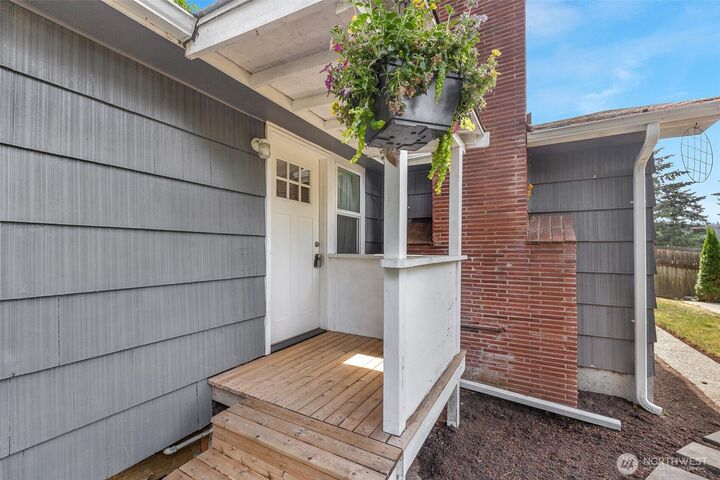 Property Photo: 17806 83rd Place NE WA 98028