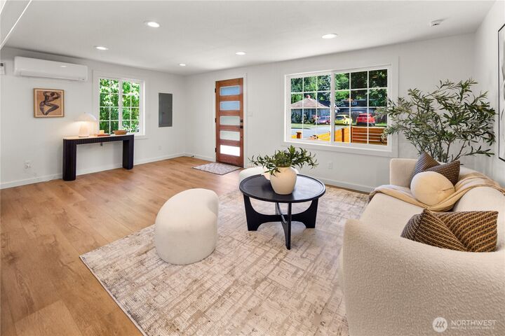 Property Photo:  3533 SE 6th Street  WA 98058 