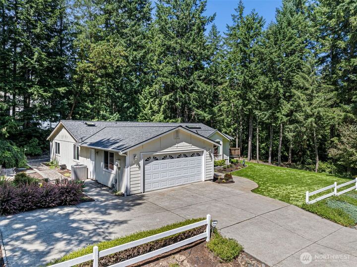 Property Photo:  5560 NW Millglade Lane  WA 98312 