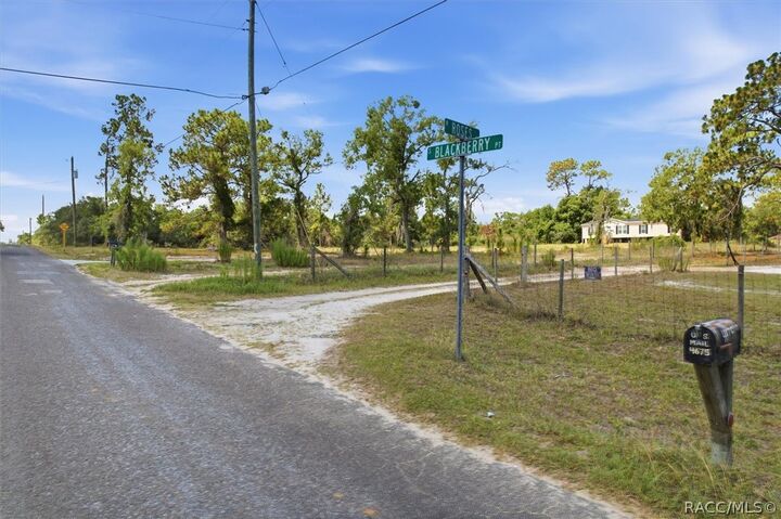 Property Photo:  4675 W Roses Court  FL 34446 