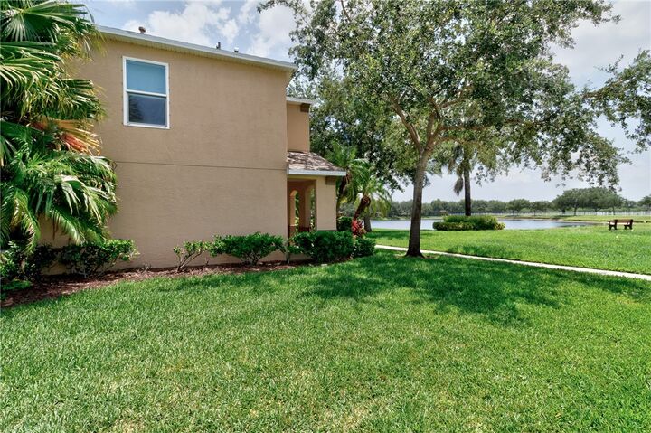 Property Photo: 1670 Pointe West Way 1670 FL 32966