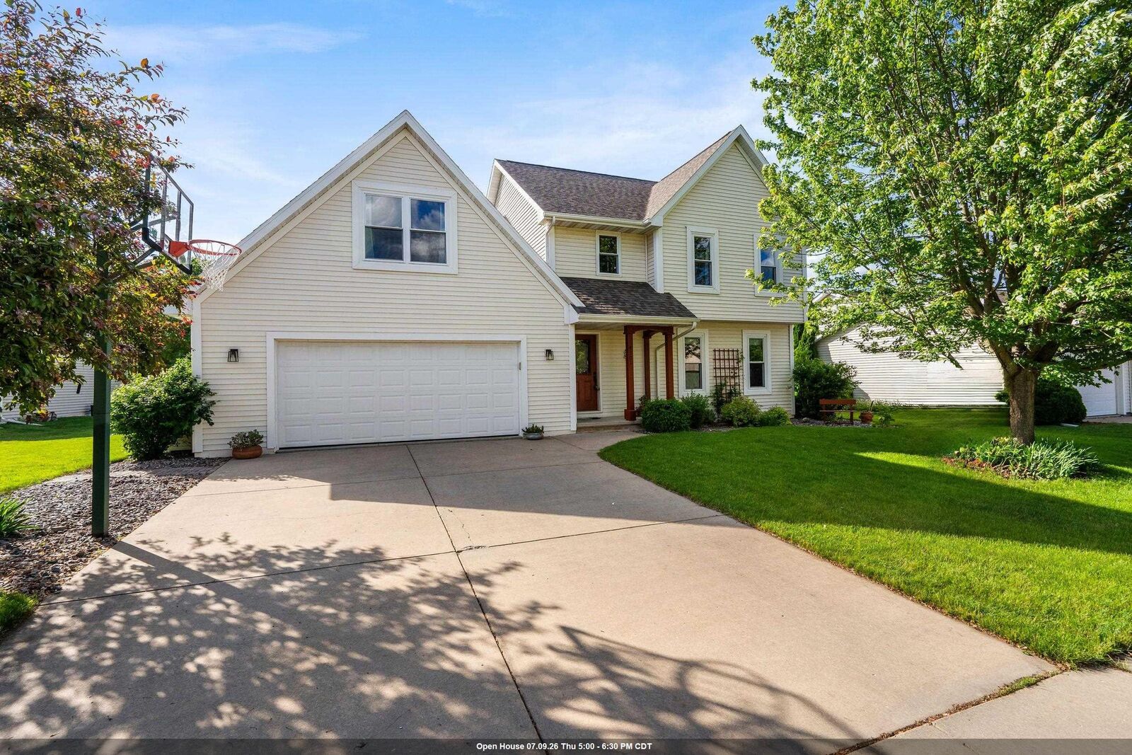 Property Photo:  4501 N Stonebridge Court  WI 54913 